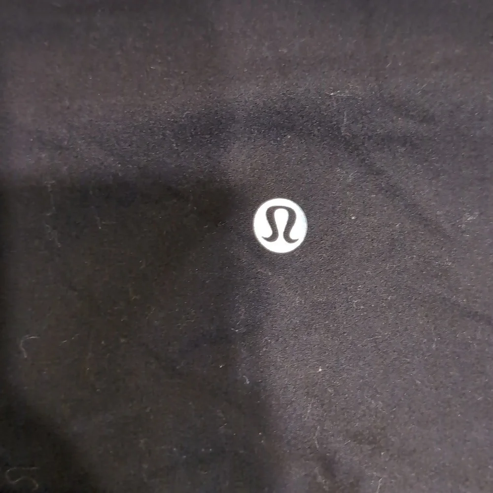 Lululemon Black Align Leggings - 22" Inseam - Picture 5 of 6